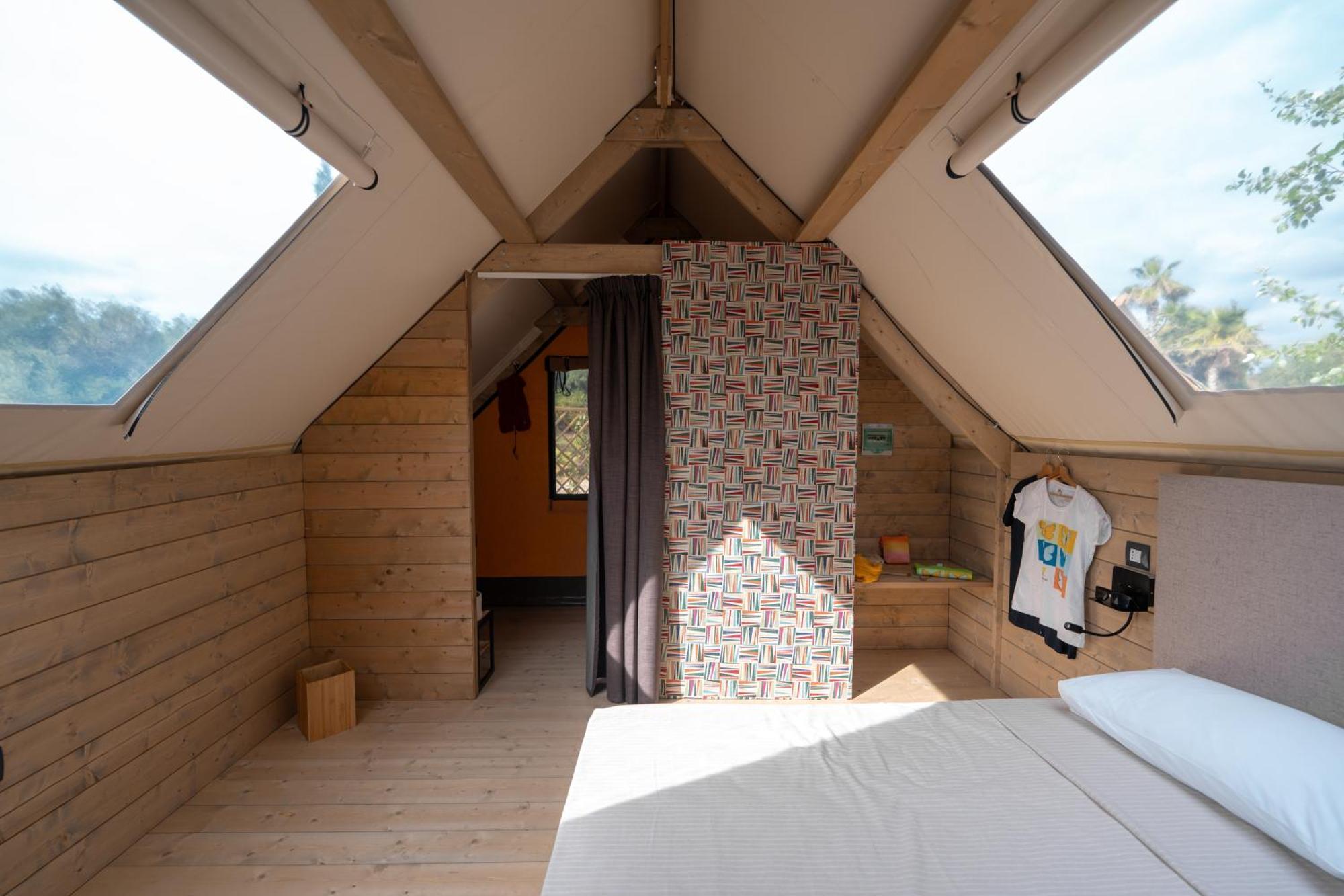 Agriglamping Butterfly House Sardegna Hotel Olmedo Bagian luar foto